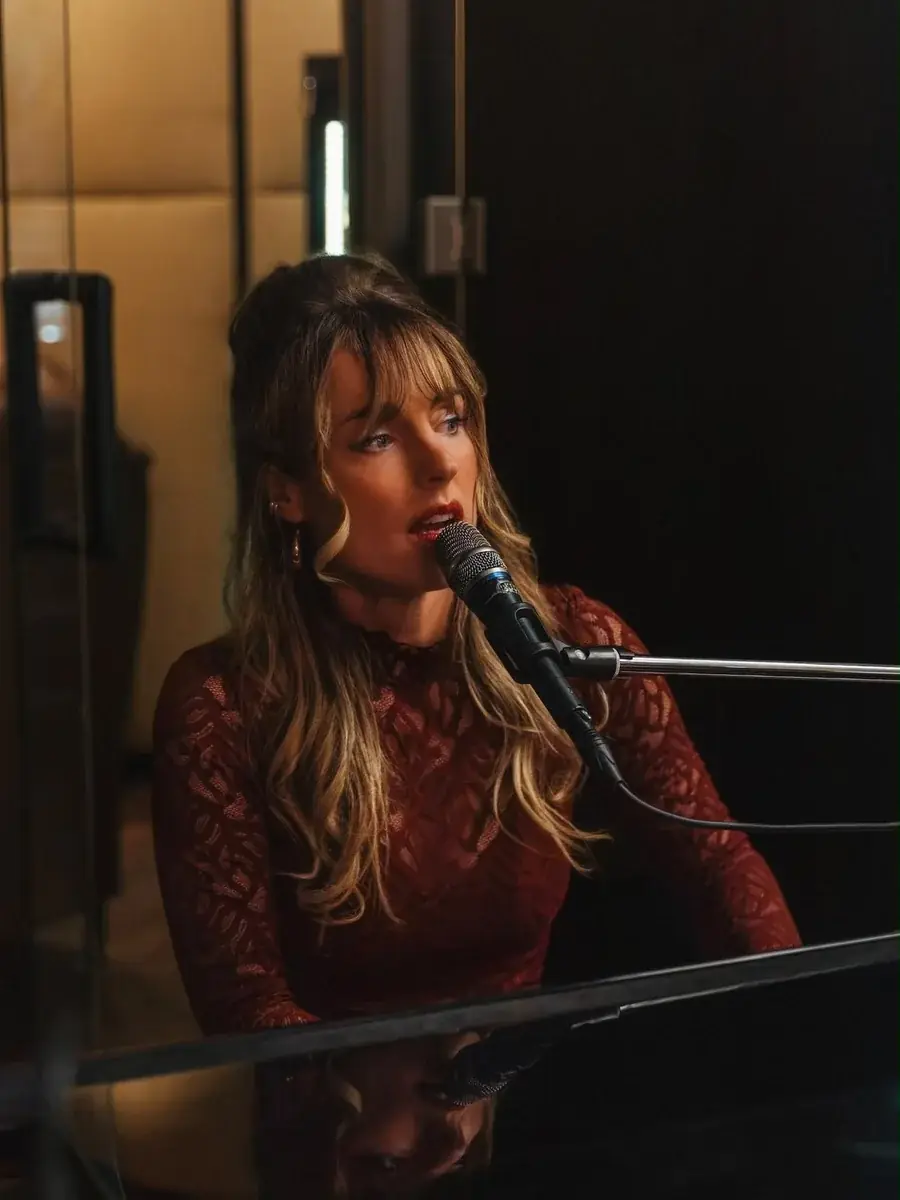 Marie Chain at the piano